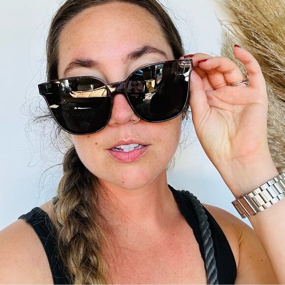 NEW Oversized Square Black Shiny Lens Tortoiseshell Plastic Sunglasses Sunnies main image 2